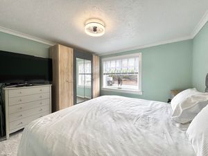 Photo 9- click for photo gallery